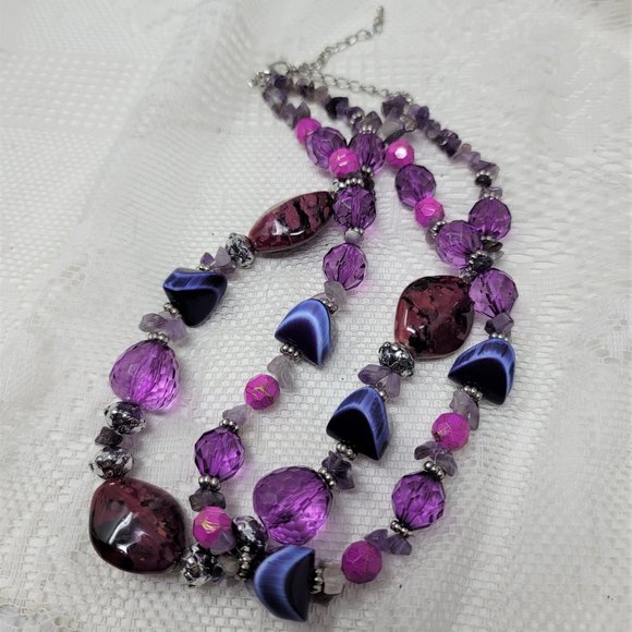Shades of Purple Double Strand Necklace Amethyst Chips - Picture 8 of 9